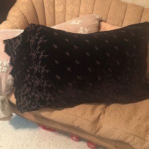 Bella Notte chocolate brown velvet pillow cases